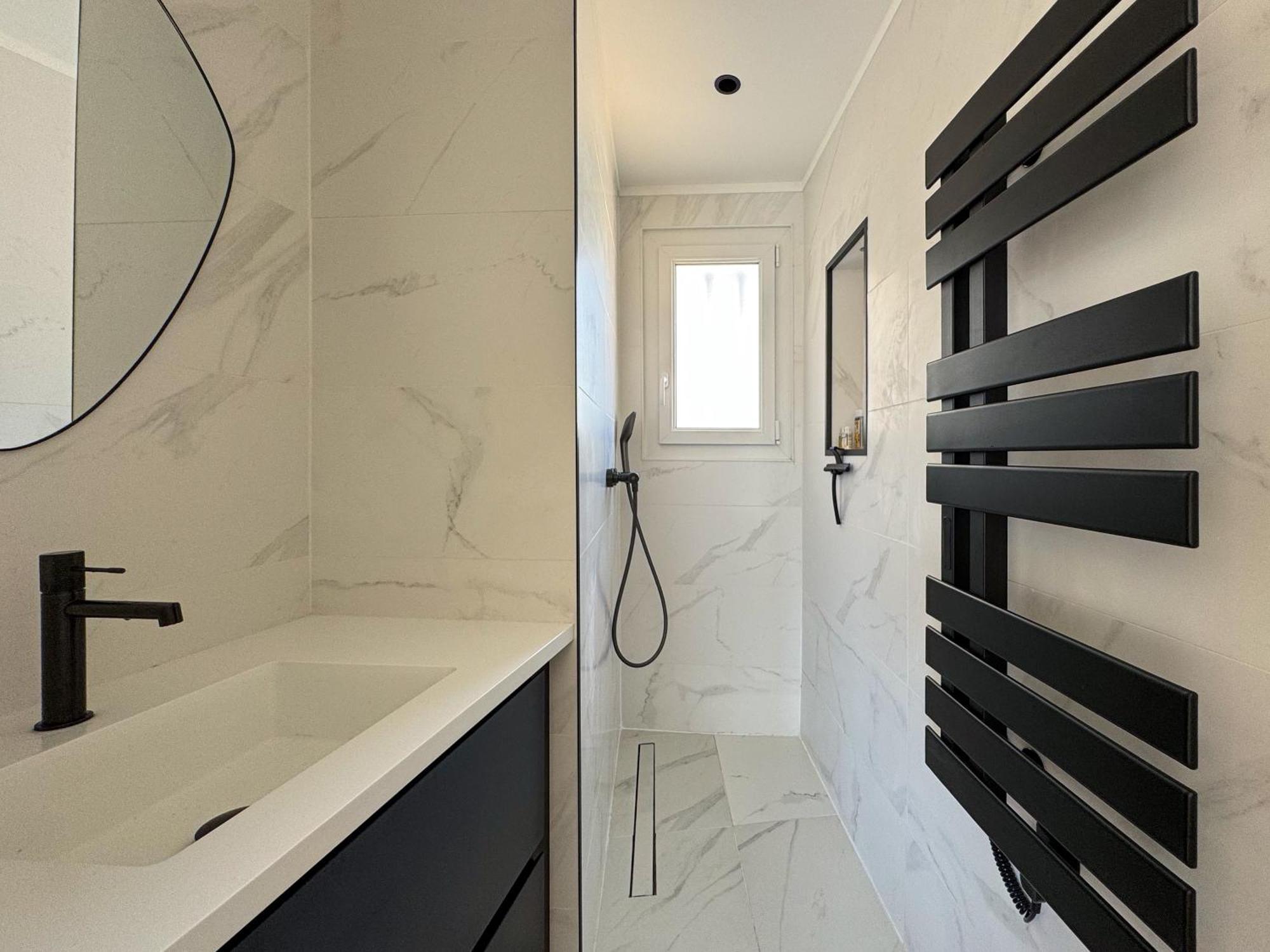 Appartement Luxueux Plein Centre De Cavalaire A 2Mn De La Plage Екстер'єр фото